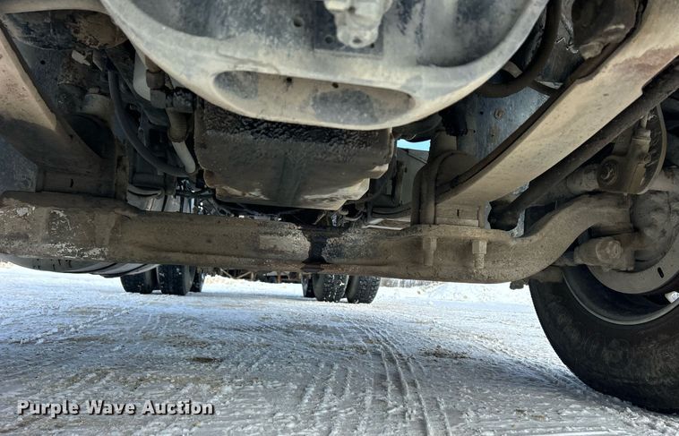 image for item MO9149 1994 Freightliner FLD112 truck cab and chassis