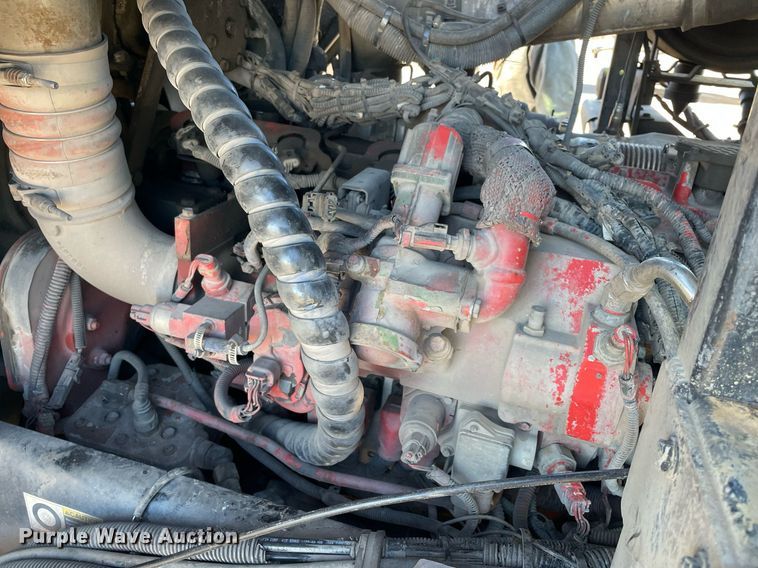 image for item NA9741 2010 Peterbilt 320 refuse truck