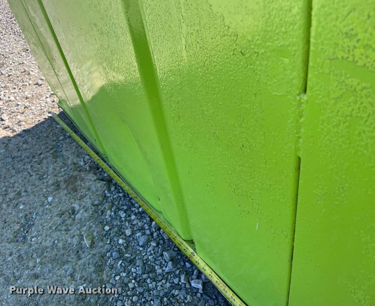 image for item NA9741 2010 Peterbilt 320 refuse truck