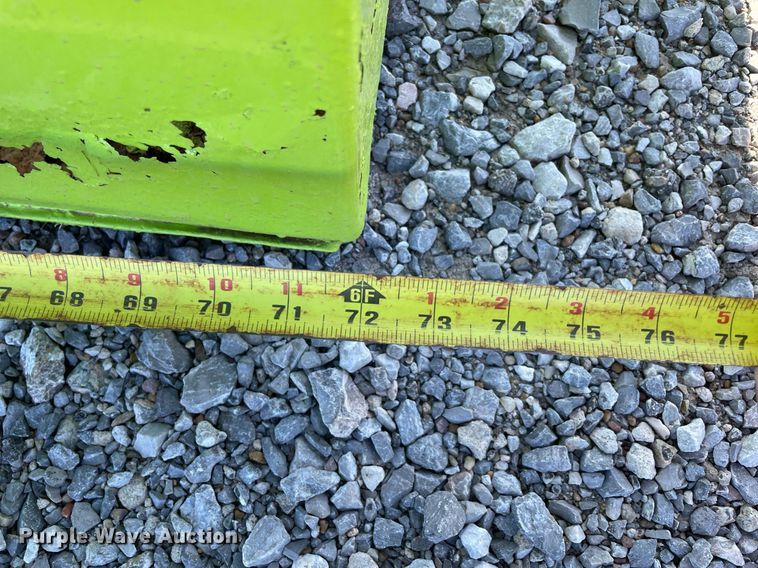 image for item NA9741 2010 Peterbilt 320 refuse truck