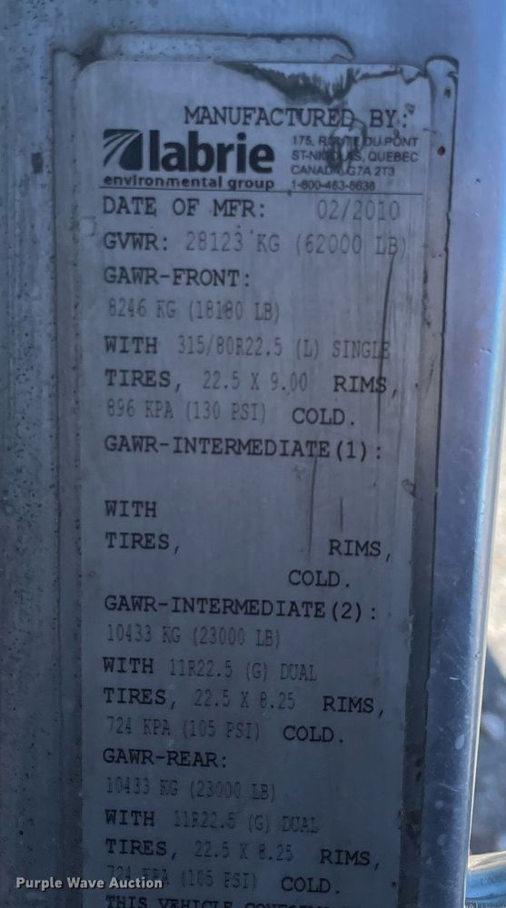 image for item NA9741 2010 Peterbilt 320 refuse truck