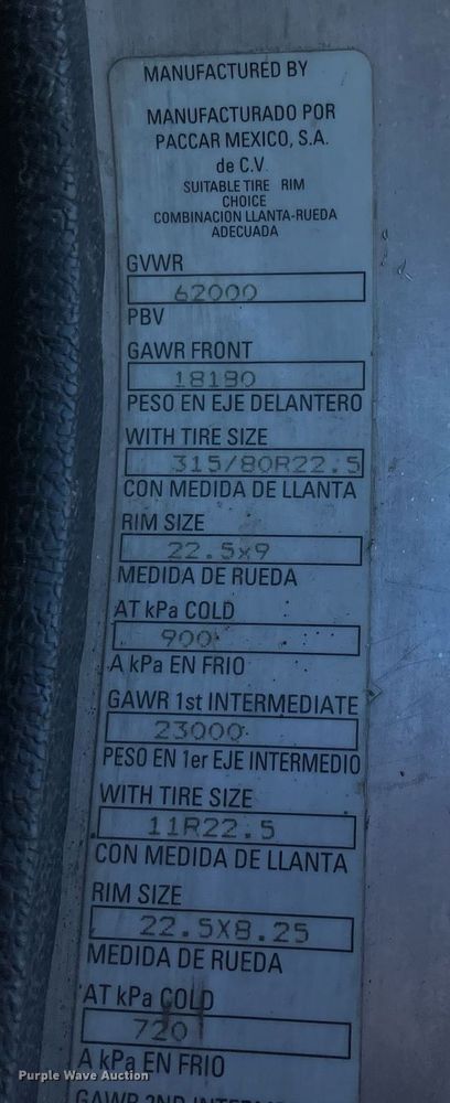 image for item NA9741 2010 Peterbilt 320 refuse truck