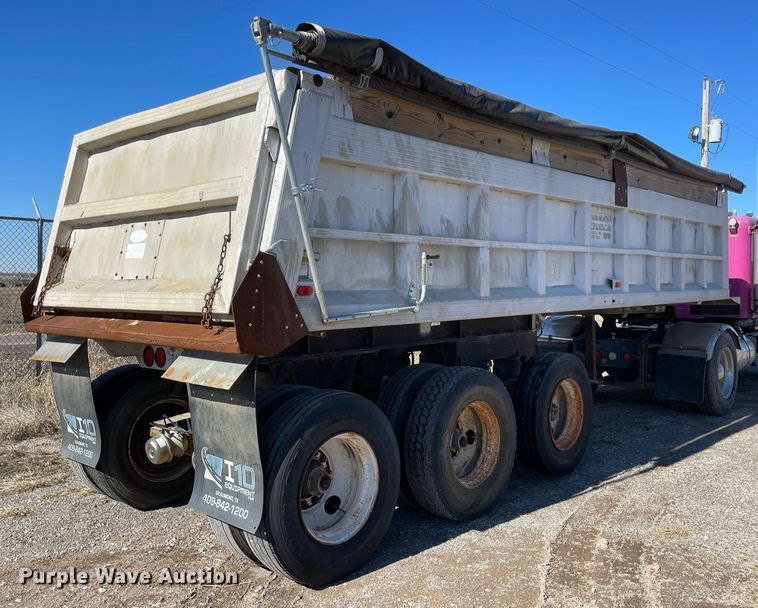 image for item NA9742 1984 CMC  end dump trailer