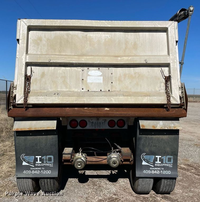 image for item NA9742 1984 CMC  end dump trailer