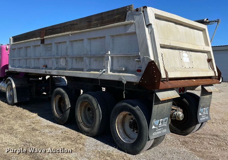 image for item NA9742 1984 CMC  end dump trailer