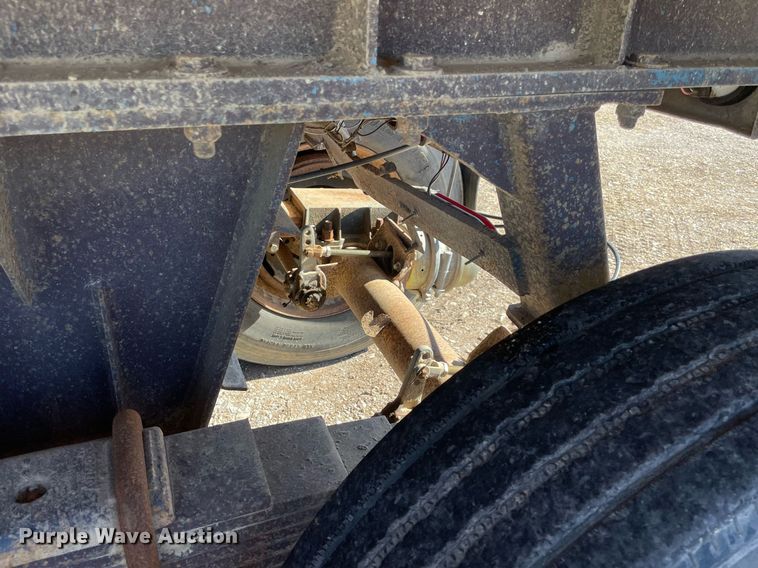 image for item NA9742 1984 CMC  end dump trailer