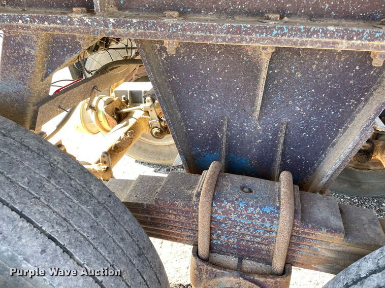 image for item NA9742 1984 CMC  end dump trailer