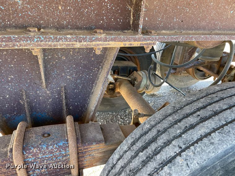 image for item NA9742 1984 CMC  end dump trailer