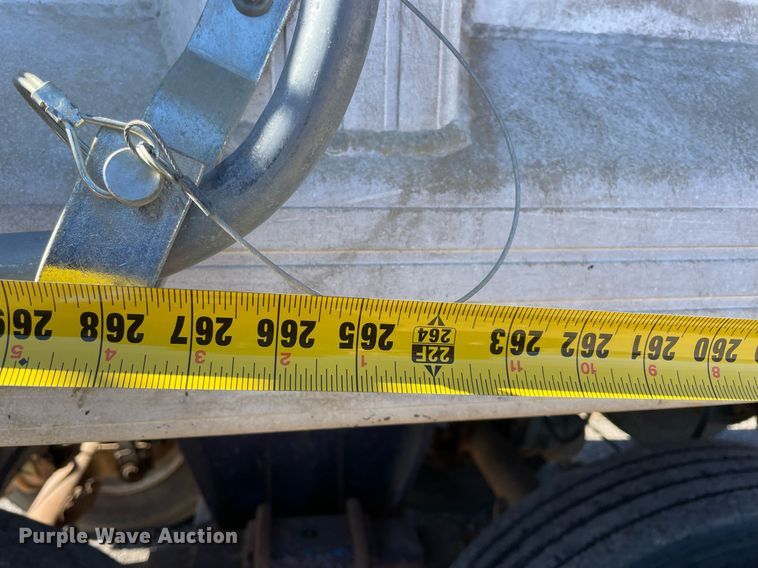 image for item NA9742 1984 CMC  end dump trailer