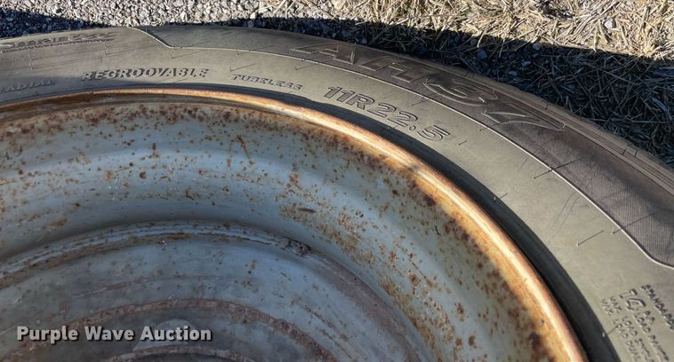 image for item NA9742 1984 CMC  end dump trailer