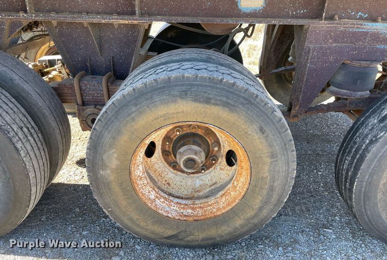 image for item NA9742 1984 CMC  end dump trailer