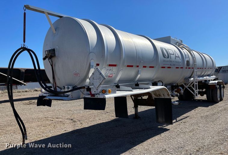 image for item NA9743 1992 VIM tank trailer