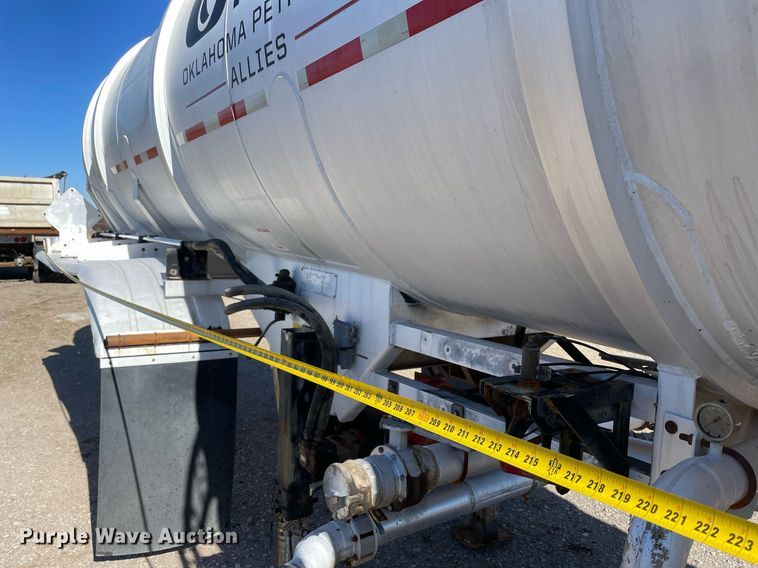 image for item NA9743 1992 VIM tank trailer