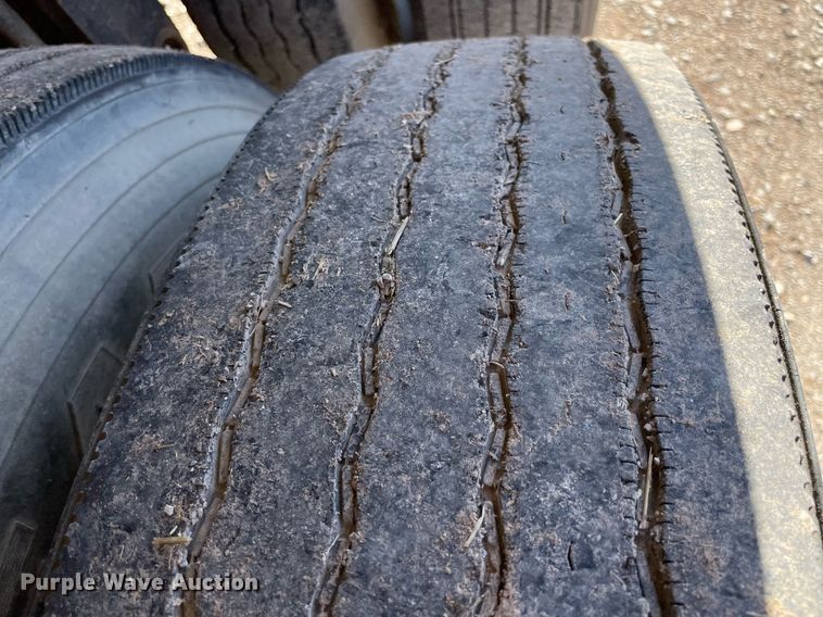 image for item NA9743 1992 VIM tank trailer