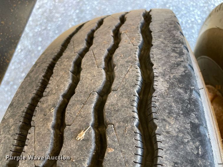 image for item NA9743 1992 VIM tank trailer