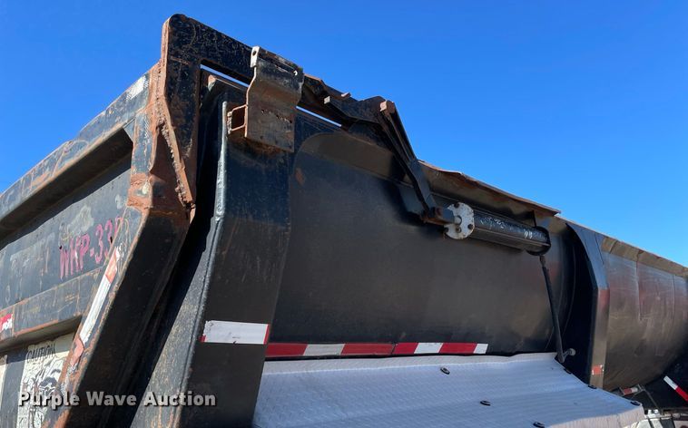 image for item NA9744 2002 Ranch Manufacturing end dump trailer