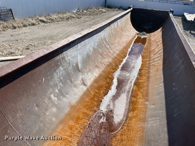 image for item NA9744 2002 Ranch Manufacturing end dump trailer