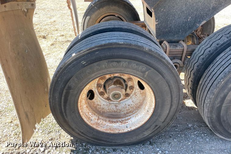 image for item NA9744 2002 Ranch Manufacturing end dump trailer