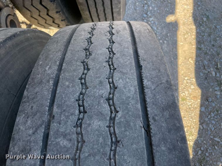 image for item NA9744 2002 Ranch Manufacturing end dump trailer