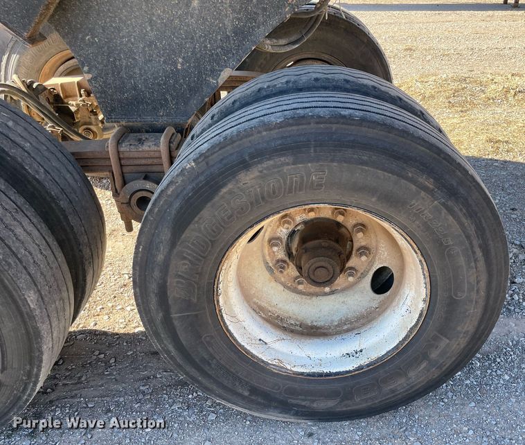 image for item NA9744 2002 Ranch Manufacturing end dump trailer