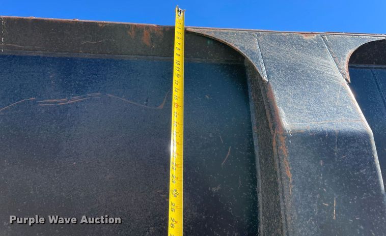 image for item NA9744 2002 Ranch Manufacturing end dump trailer