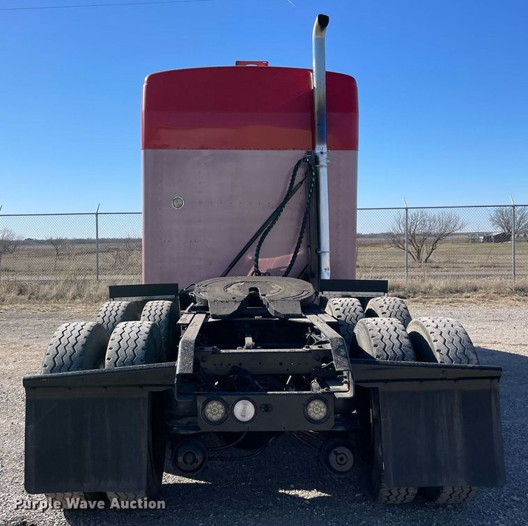 image for item NA9746 1996 Kenworth semi truck