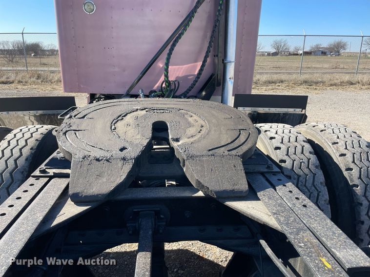 image for item NA9746 1996 Kenworth semi truck