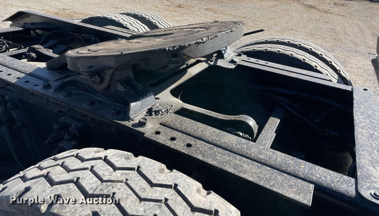 image for item NA9746 1996 Kenworth semi truck