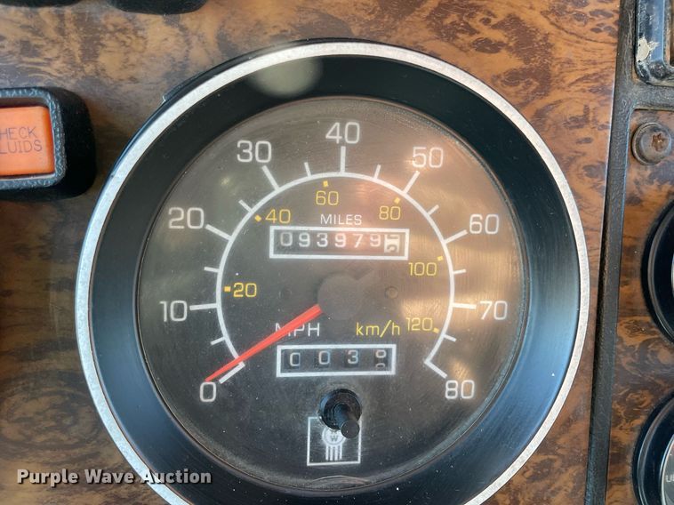 image for item NA9746 1996 Kenworth semi truck