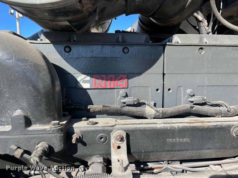 image for item NA9746 1996 Kenworth semi truck