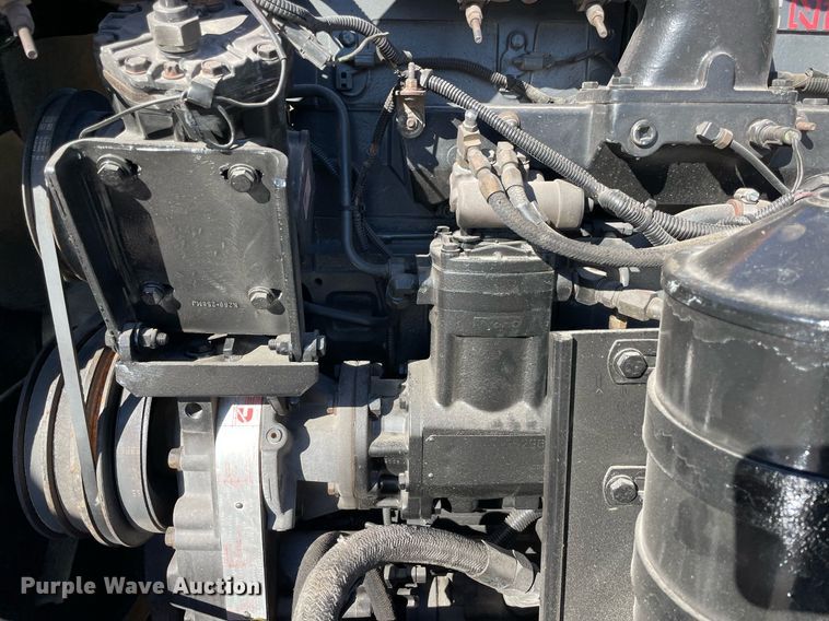 image for item NA9746 1996 Kenworth semi truck