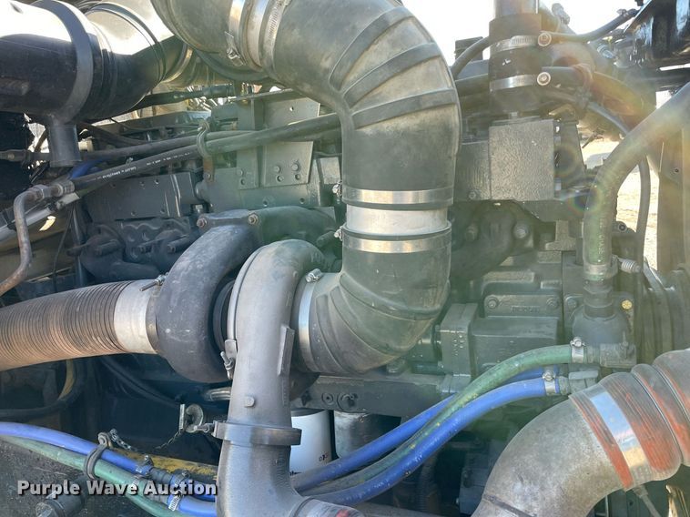 image for item NA9746 1996 Kenworth semi truck