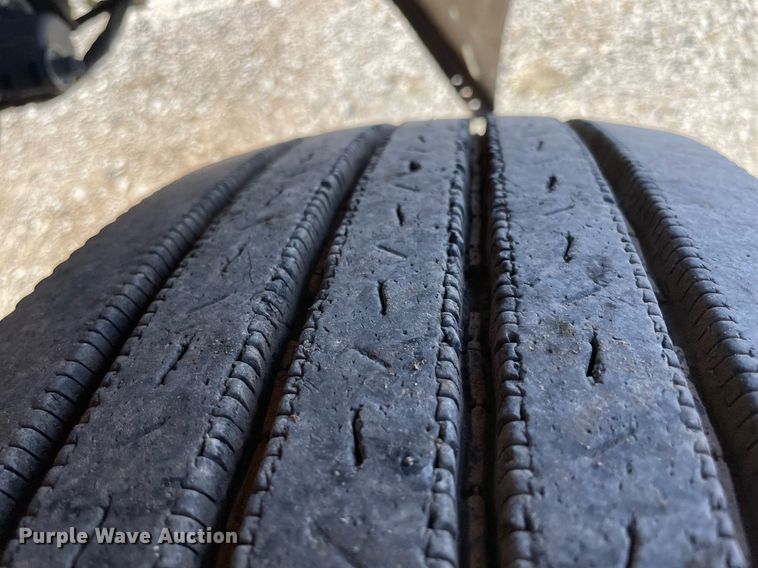 image for item NA9746 1996 Kenworth semi truck