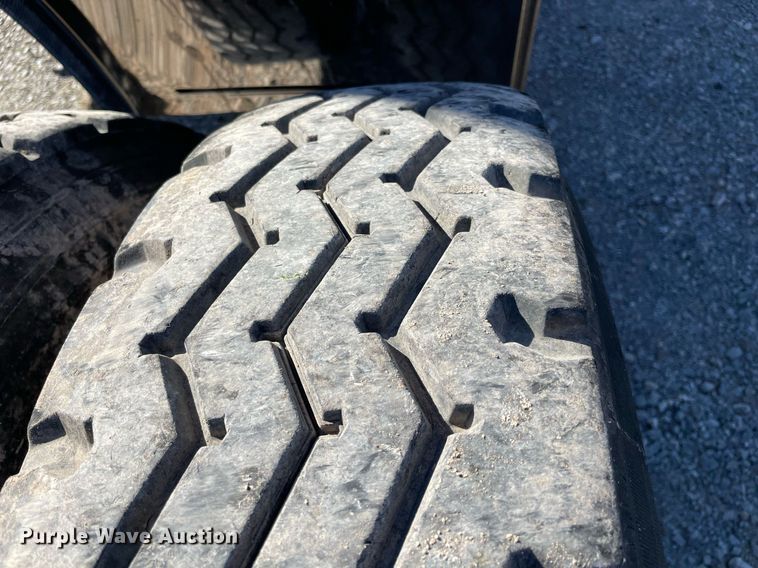 image for item NA9746 1996 Kenworth semi truck