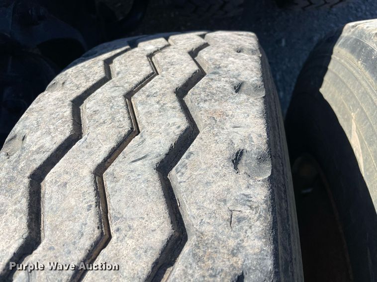 image for item NA9746 1996 Kenworth semi truck