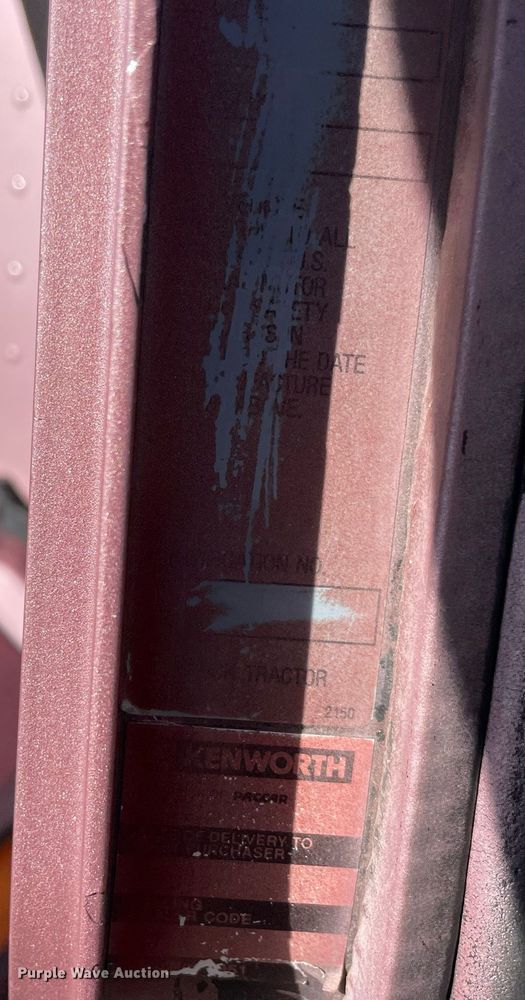 image for item NA9746 1996 Kenworth semi truck