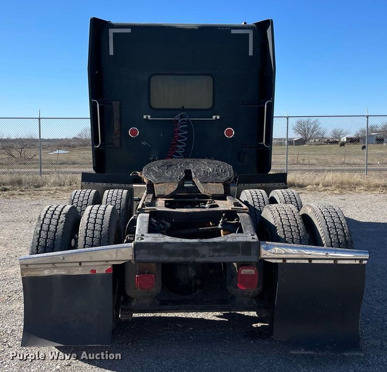 image for item NA9748 1998 Peterbilt 379 semi truck