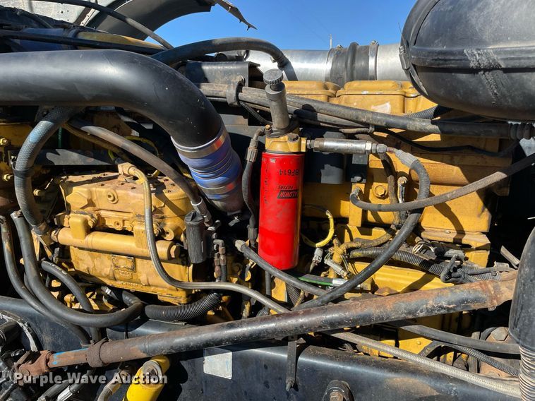 image for item NA9748 1998 Peterbilt 379 semi truck