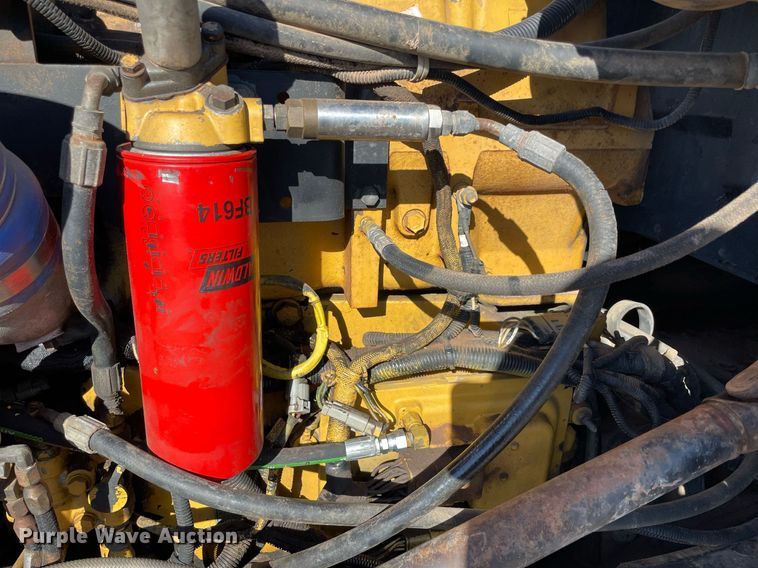 image for item NA9748 1998 Peterbilt 379 semi truck