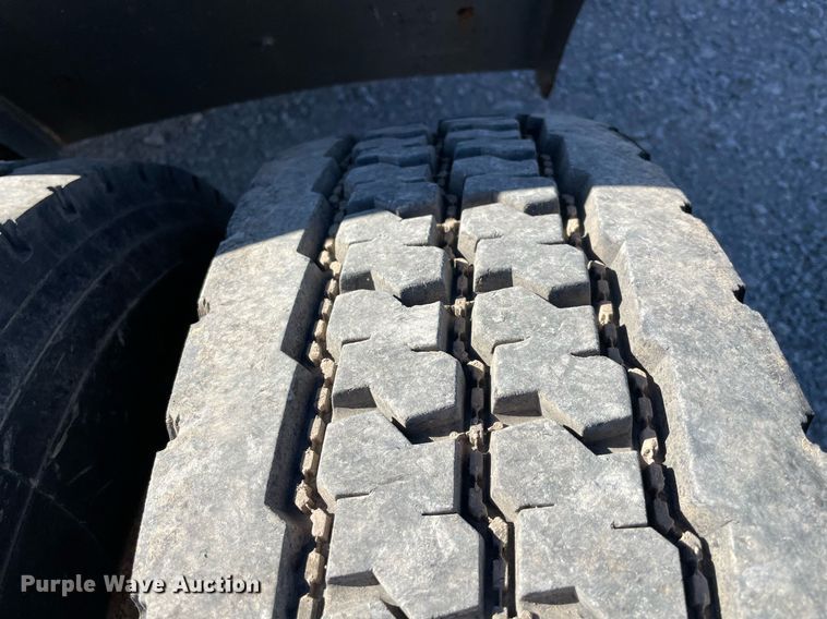 image for item NA9748 1998 Peterbilt 379 semi truck