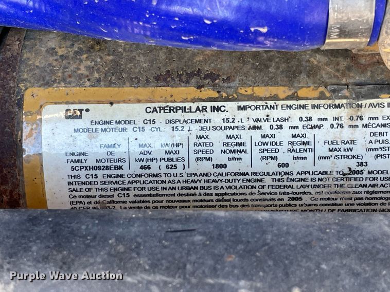 image for item NA9749 2006 Kenworth T800B semi truck