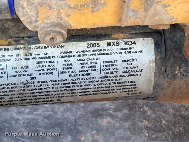 image for item NA9749 2006 Kenworth T800B semi truck