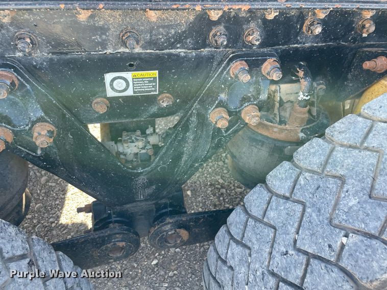 image for item NA9749 2006 Kenworth T800B semi truck