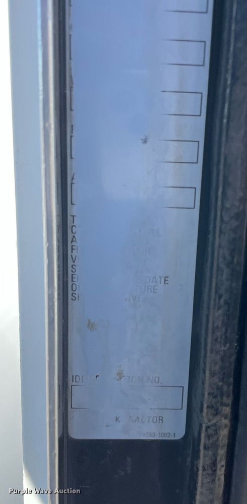 image for item NA9749 2006 Kenworth T800B semi truck