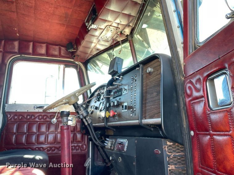 image for item NA9750 1985 Peterbilt 359 semi truck