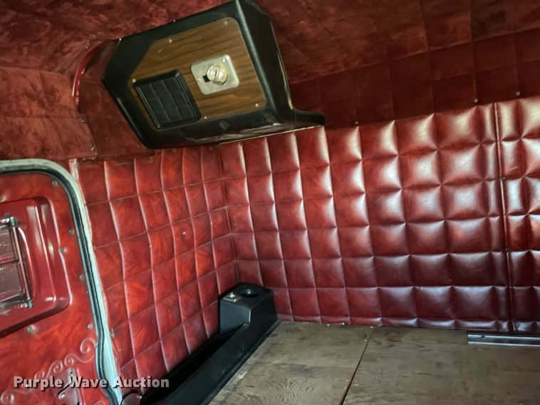 image for item NA9750 1985 Peterbilt 359 semi truck