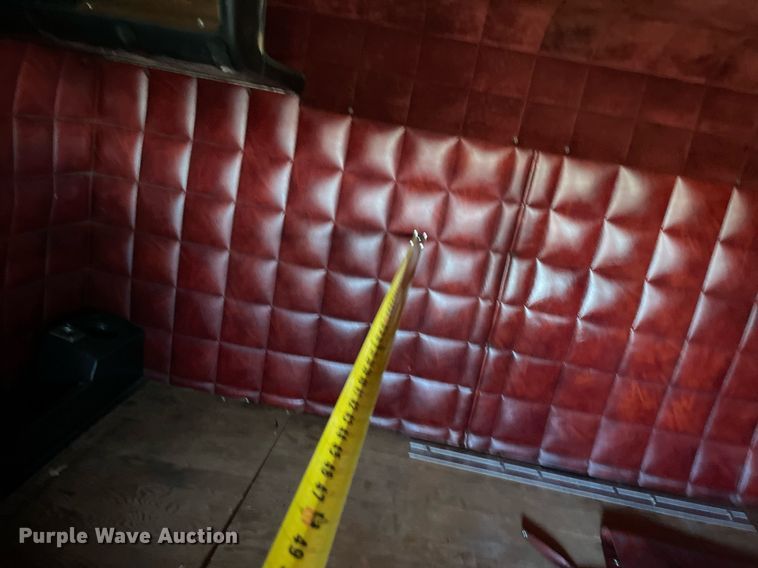 image for item NA9750 1985 Peterbilt 359 semi truck