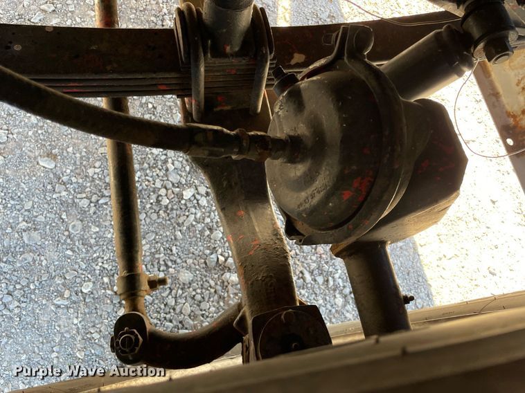 image for item NA9750 1985 Peterbilt 359 semi truck