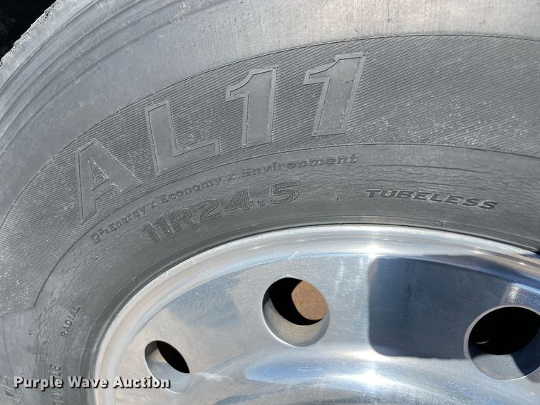 image for item NA9750 1985 Peterbilt 359 semi truck