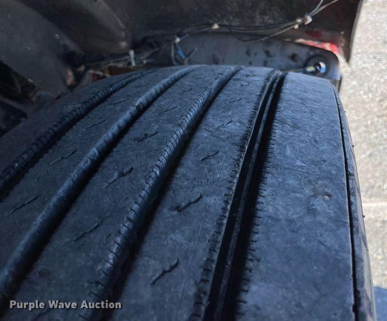 image for item NA9750 1985 Peterbilt 359 semi truck